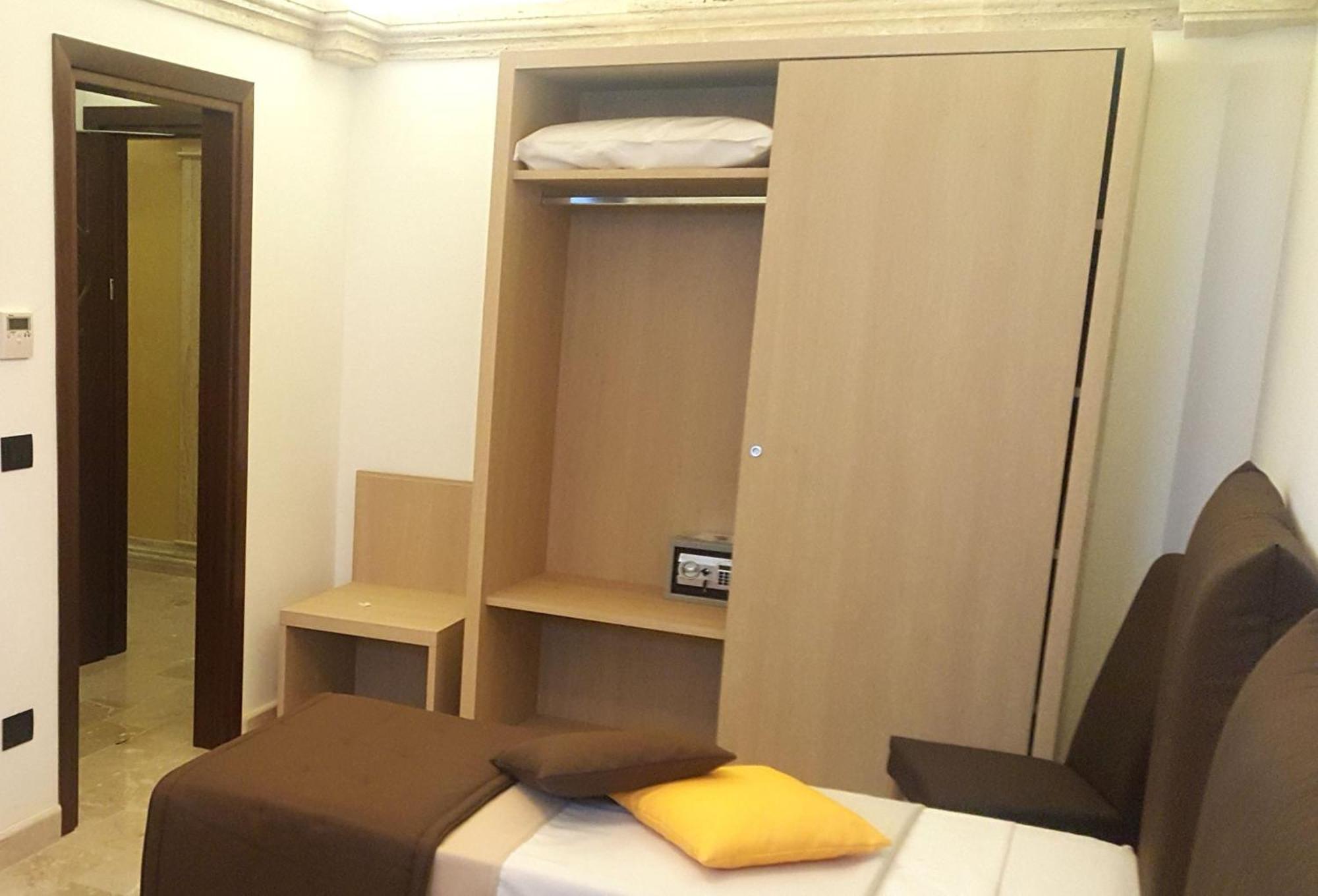 Bhb Hotel Manduria Habitación foto